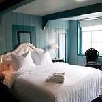 Hotel Tango