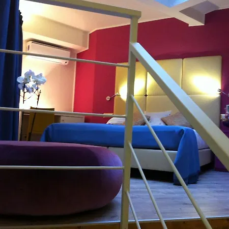 Hotel Tango 3*